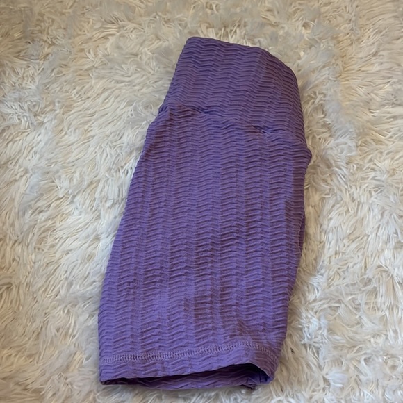 workout shorts - Picture 4 of 4